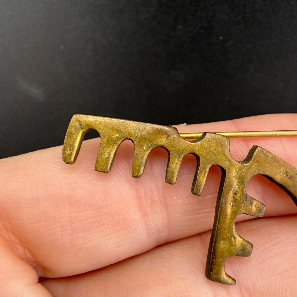 Vintage Brutalist Abstract Brooch Brass Tone Geometric Sculptural Pin READ
